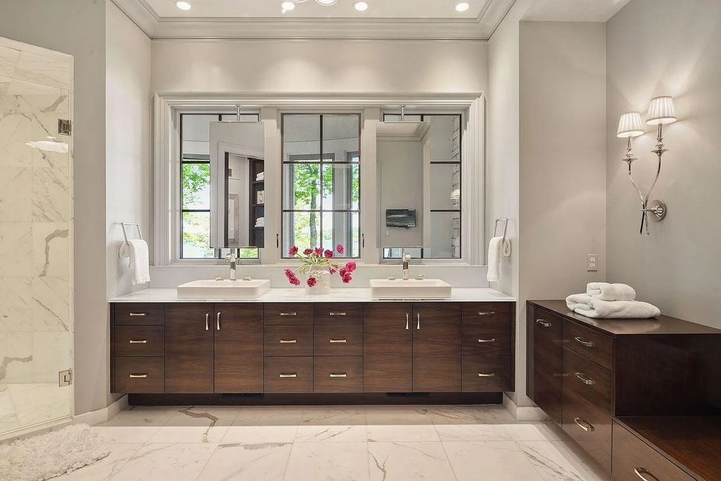 Thoughtfully Designed with Sightlines of Lake Minnetonka This Marvelous Home in Excelsior MN Seeks 7995000 28
