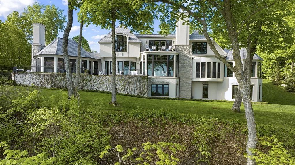 Thoughtfully Designed with Sightlines of Lake Minnetonka This Marvelous Home in Excelsior MN Seeks 7995000 52