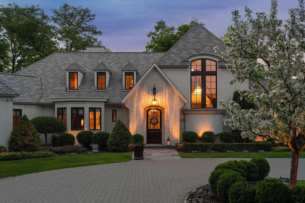 Thoughtfully Designed with Sightlines of Lake Minnetonka This Marvelous Home in Excelsior MN Seeks 7995000 56