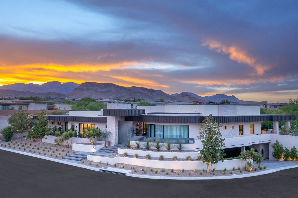 The Las Vegas Estate, a magnificent property has been completely redesigned with the finest quality finishes sitting on a half acre behind the guarded gates of Indigo in The Ridges is now available for sale. This home located at 42 Crested Cloud Way, Las Vegas, Nevada