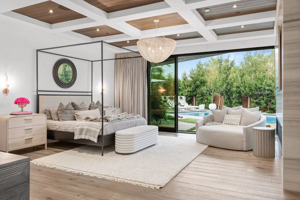 The Las Vegas Estate, a magnificent property has been completely redesigned with the finest quality finishes sitting on a half acre behind the guarded gates of Indigo in The Ridges is now available for sale. This home located at 42 Crested Cloud Way, Las Vegas, Nevada