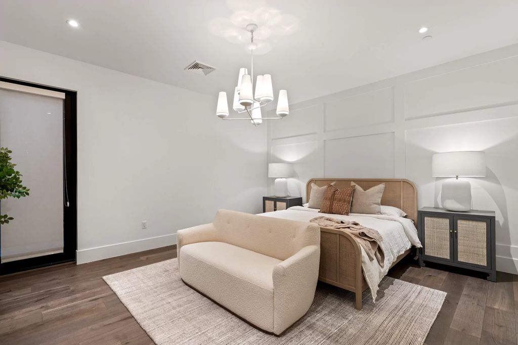The Las Vegas Estate, a magnificent property has been completely redesigned with the finest quality finishes sitting on a half acre behind the guarded gates of Indigo in The Ridges is now available for sale. This home located at 42 Crested Cloud Way, Las Vegas, Nevada