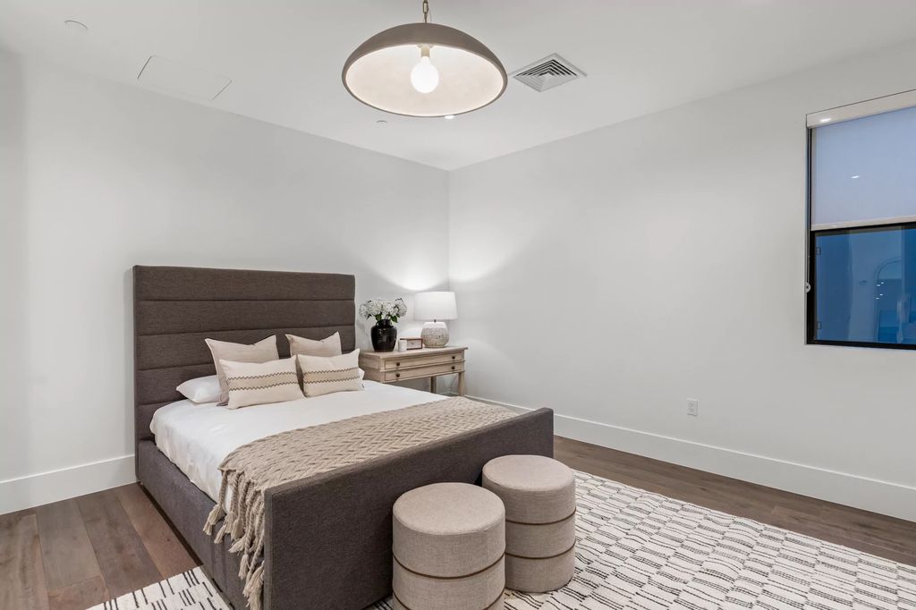 The Las Vegas Estate, a magnificent property has been completely redesigned with the finest quality finishes sitting on a half acre behind the guarded gates of Indigo in The Ridges is now available for sale. This home located at 42 Crested Cloud Way, Las Vegas, Nevada