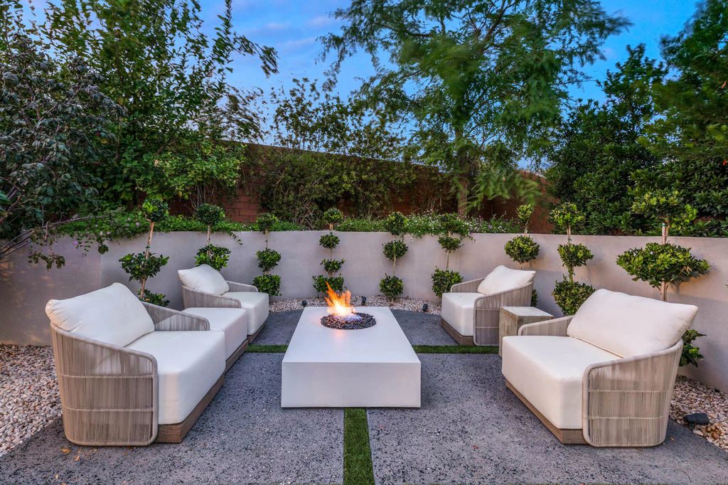 The Las Vegas Estate, a magnificent property has been completely redesigned with the finest quality finishes sitting on a half acre behind the guarded gates of Indigo in The Ridges is now available for sale. This home located at 42 Crested Cloud Way, Las Vegas, Nevada