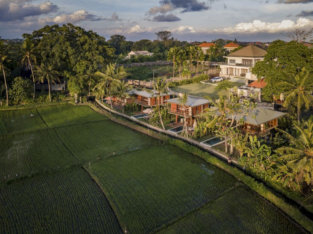 Treehouse Studio Treads Lightly on Lush Landscape of Bali by Stilt Studios