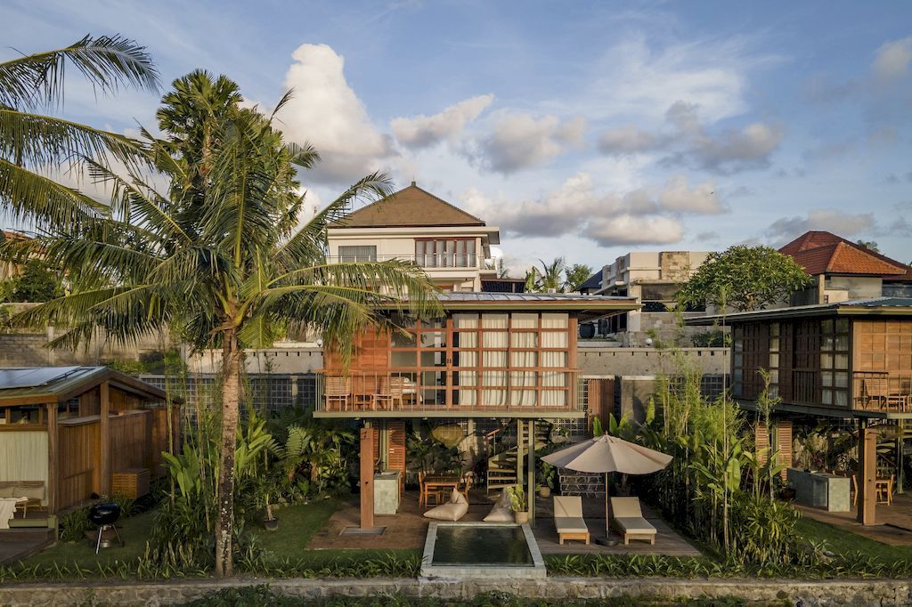 Treehouse Studio Treads Lightly on Lush Landscape of Bali by Stilt Studios