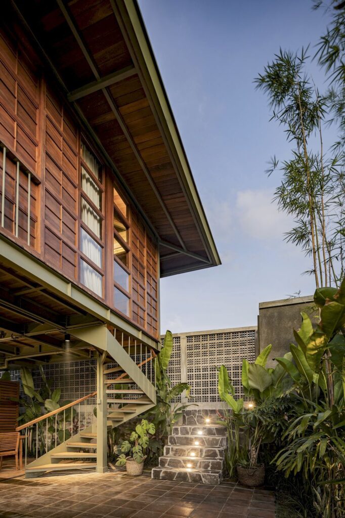 Treehouse Studio Treads Lightly on Lush Landscape of Bali by Stilt Studios 9