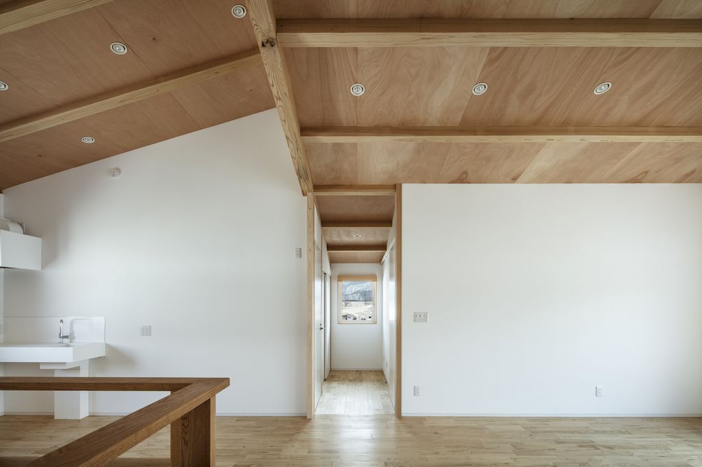 Villa UONUMA embodies intimacy and openness by Tsutsumi Associates 19