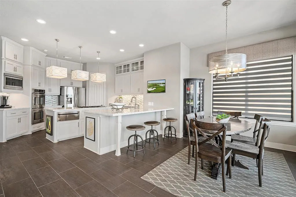195 Sarasota Cir S Montgomery TX 77356 19