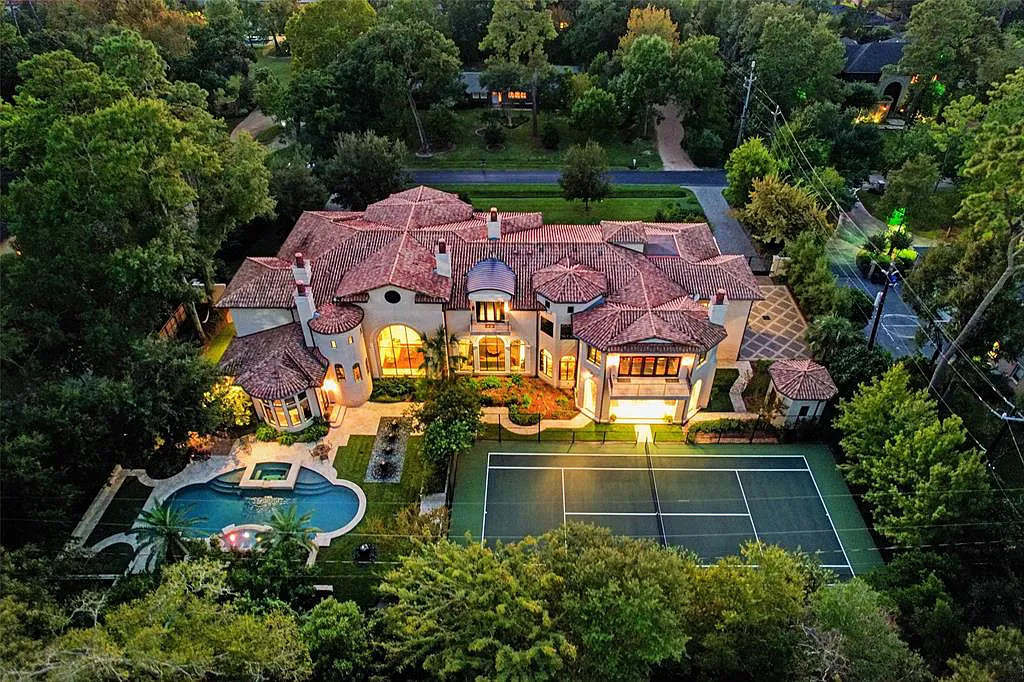 40 Stillforest St Houston TX 77024 23