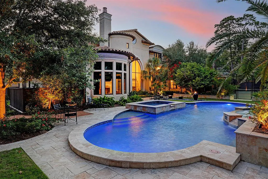 40 Stillforest St Houston TX 77024 3