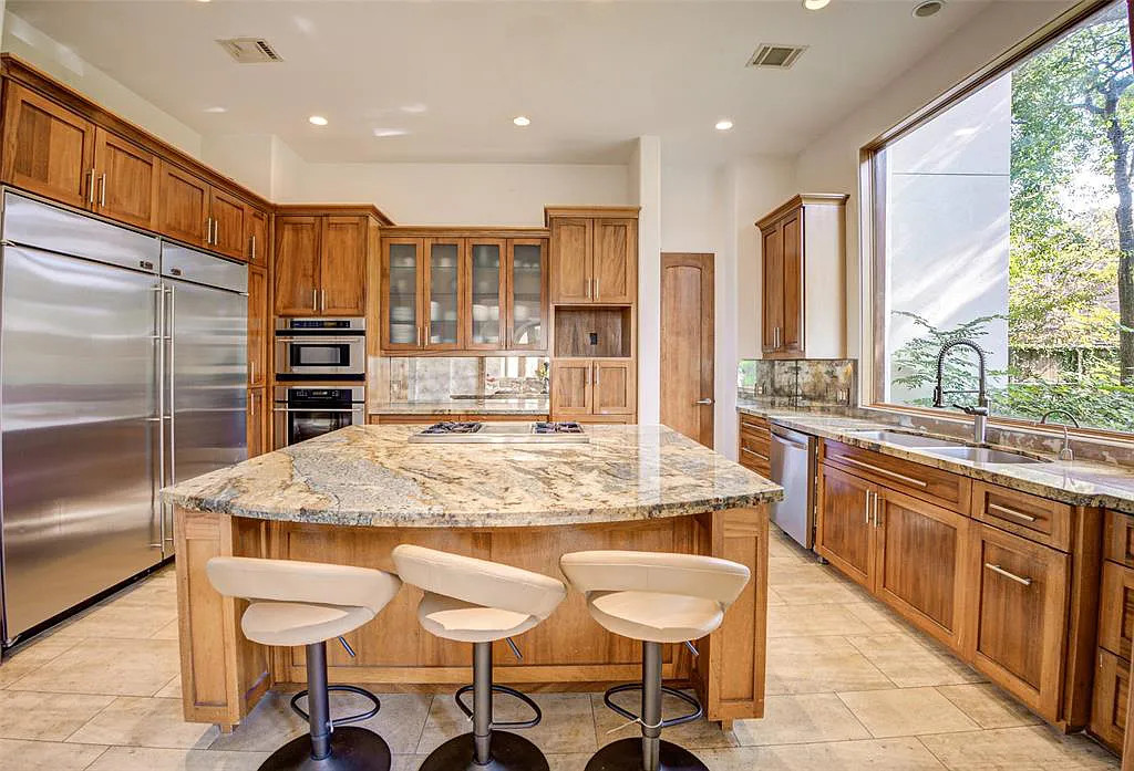 5135 Longmont Dr Houston TX 77056 17