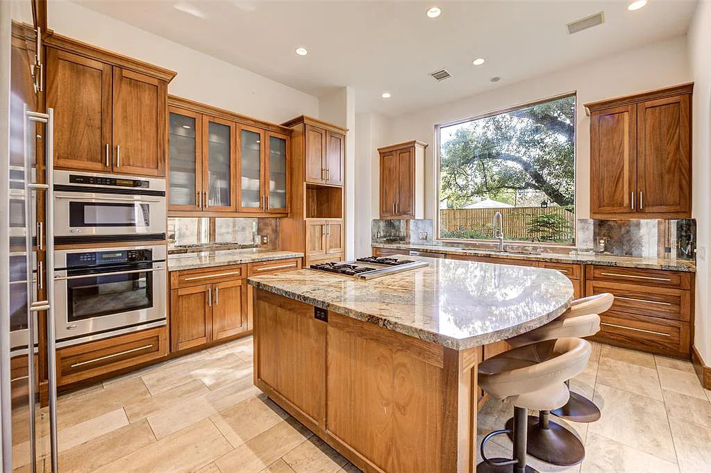 5135 Longmont Dr Houston TX 77056 18