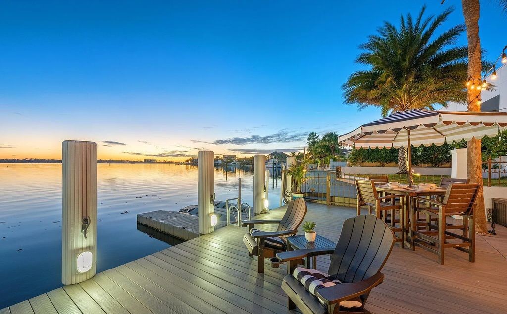 A Feast for the Senses and Astonishing Panoramic Waterfront Views await you at this Luxurious Bayfront Home 4.49 in Panama City Beach 19 8