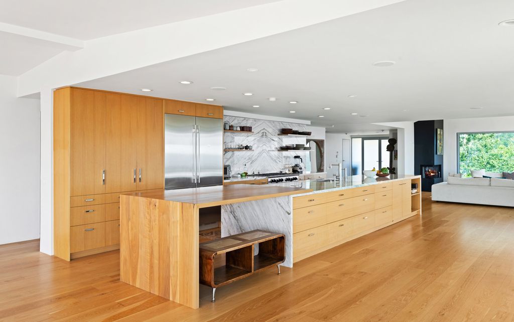 22407 Carbon Mesa Road, Malibu, California is truly a golfer's retreat in a spectacular, verdant setting on a gated promontory of more than two manicured acres on two parcels, views that take in a panorama of ocean, islands, and coastline from Point Dume and the Malibu Pier to Palos Verdes.