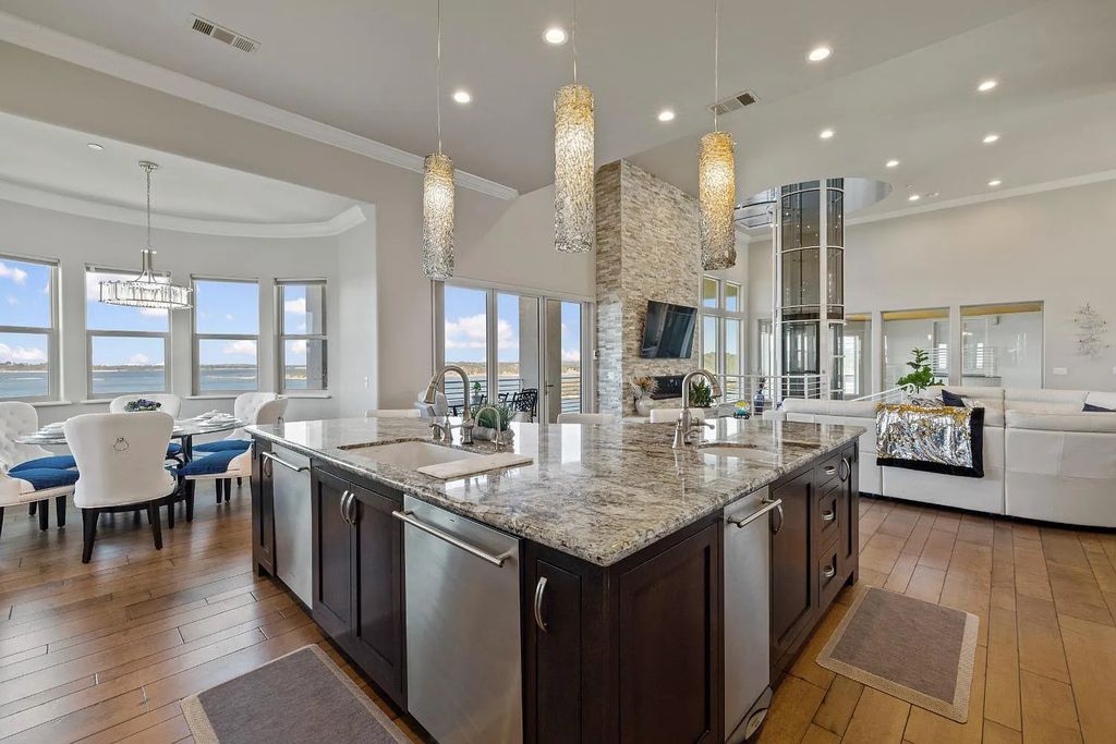 61 Guadalupe Drive, El Dorado Hills, California is a stunning residence nestled amongst the oaks and granite outcroppings provides endless skylines & breathtaking water views.
