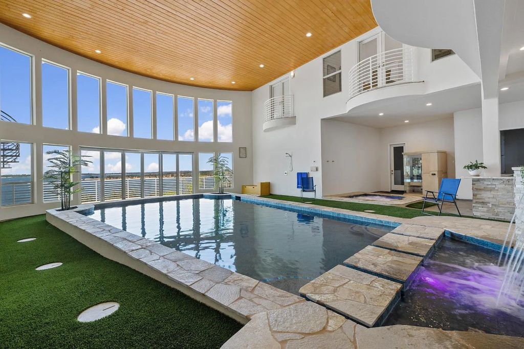 61 Guadalupe Drive, El Dorado Hills, California is a stunning residence nestled amongst the oaks and granite outcroppings provides endless skylines & breathtaking water views.