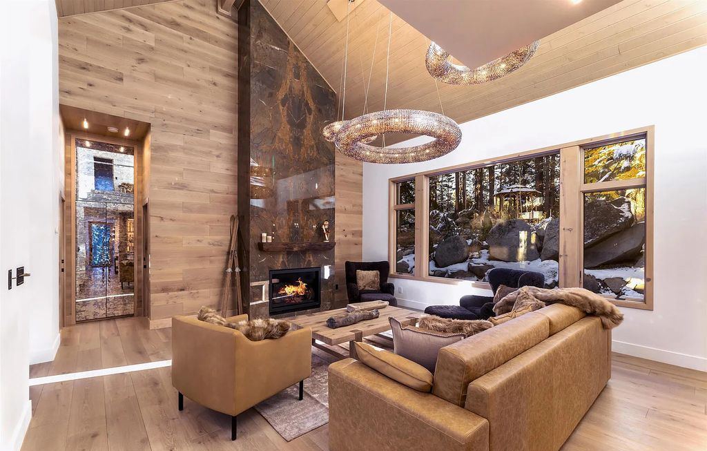 166 Granite Springs Drive, Stateline, Nevada is an exquisite high-end luxury lake view home that has been fully remodeled with the highest caliber materials and craftsmanship.