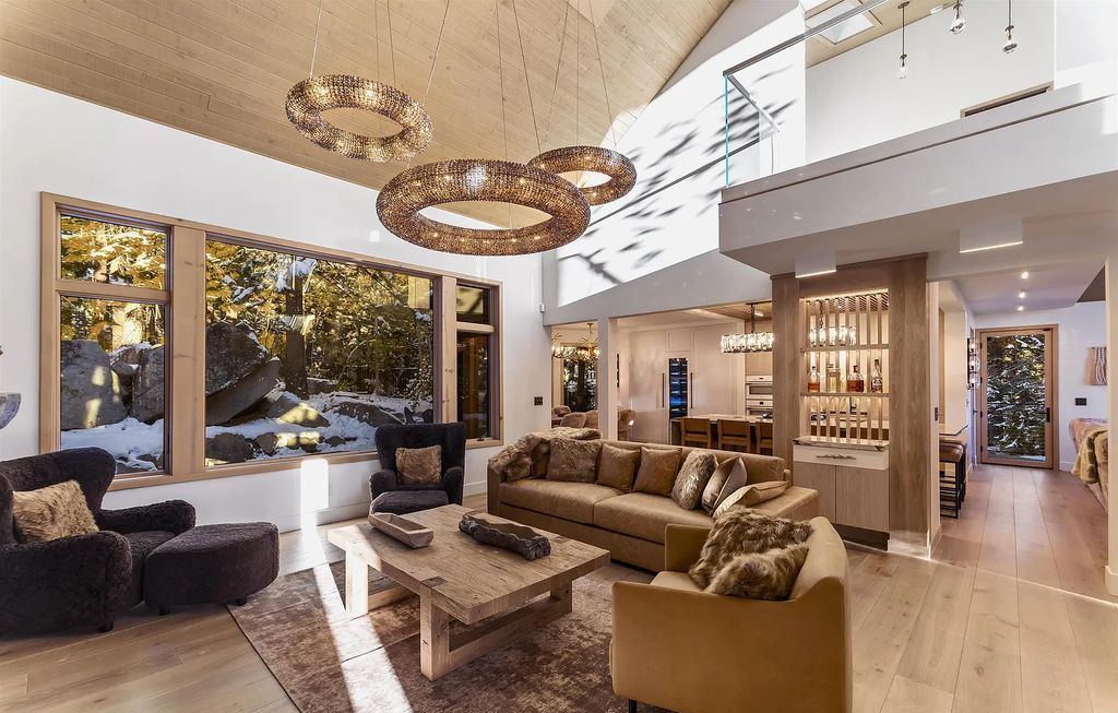 166 Granite Springs Drive, Stateline, Nevada is an exquisite high-end luxury lake view home that has been fully remodeled with the highest caliber materials and craftsmanship.