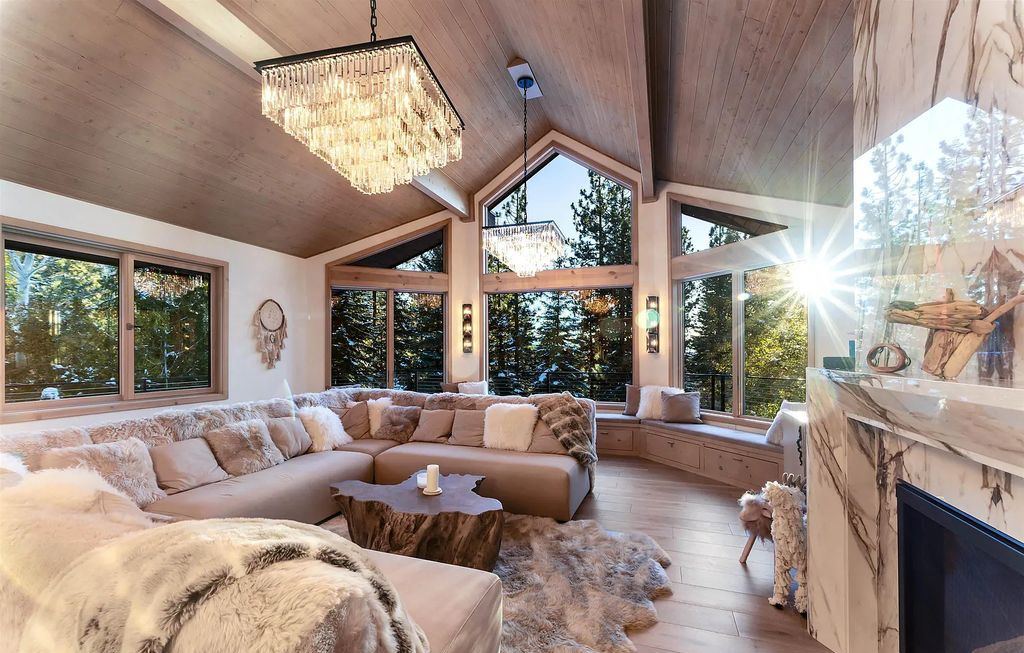 166 Granite Springs Drive, Stateline, Nevada is an exquisite high-end luxury lake view home that has been fully remodeled with the highest caliber materials and craftsmanship.