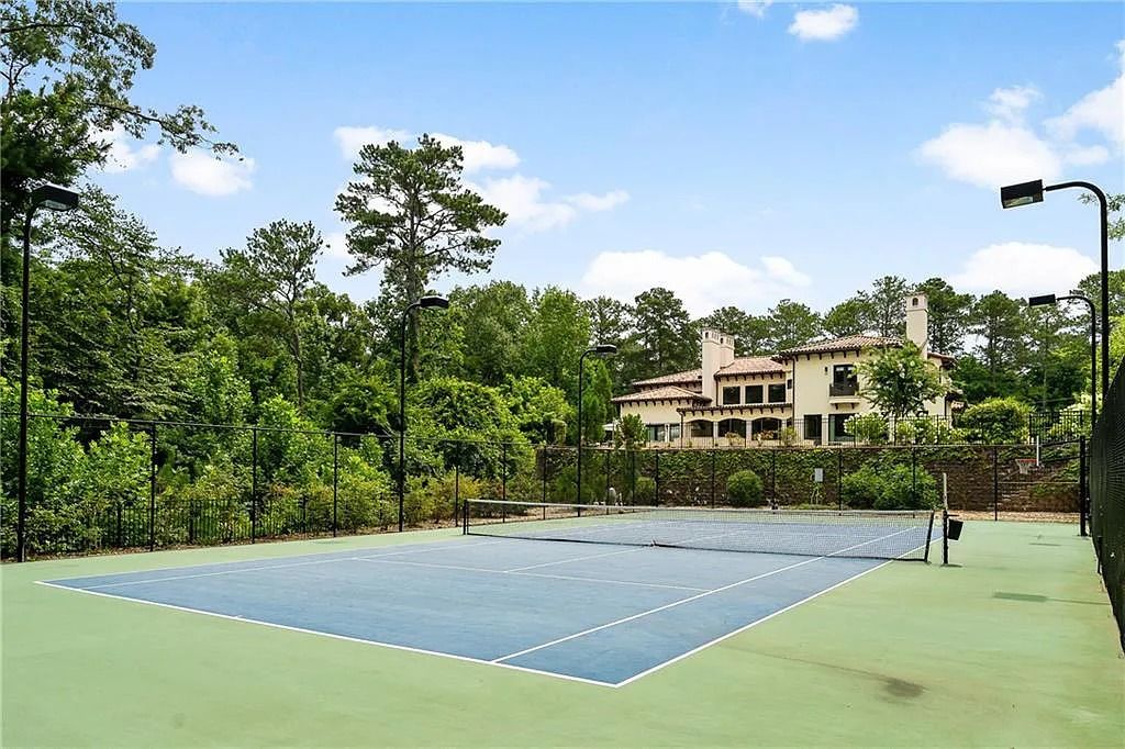 The Estate in Sandy Springs is a luxurious home lending itself to indoor and outdoor entertaining now available for sale. This home located at 4746 Woodvale Dr NW, Sandy Springs, Georgia; offering 05 bedrooms and 09 bathrooms with 11,467 square feet of living spaces. 