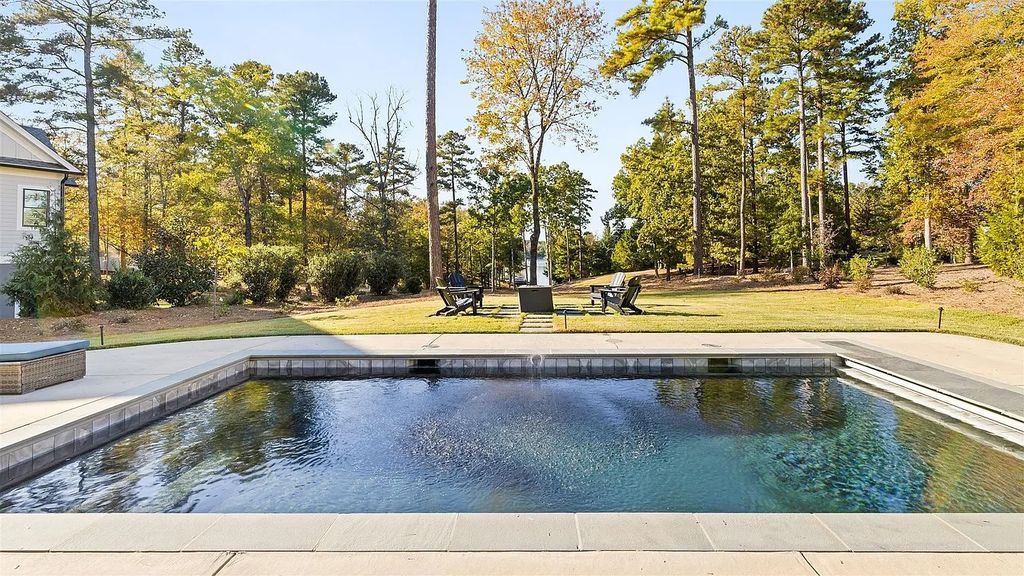 The Estate in Greensboro is a luxurious home professionally decorated and furnished on the level for the most discerning of buyers now available for sale. This home located at 1011 Tuggle Crk, Greensboro, Georgia; offering 05 bedrooms and 05 bathrooms with 5,320 square feet of living spaces. 