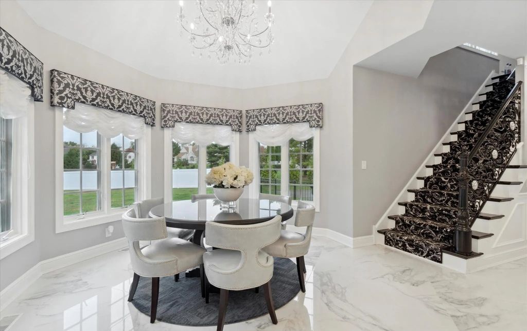 The Estate in West Chester is a luxurious home having countless amenities now available for sale. This home located at 140 Harvey Rd, West Chester, Pennsylvania; offering 06 bedrooms and 07 bathrooms with 6,028 square feet of living spaces.