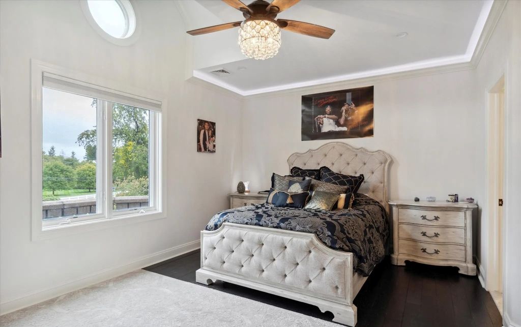 The Estate in West Chester is a luxurious home having countless amenities now available for sale. This home located at 140 Harvey Rd, West Chester, Pennsylvania; offering 06 bedrooms and 07 bathrooms with 6,028 square feet of living spaces.