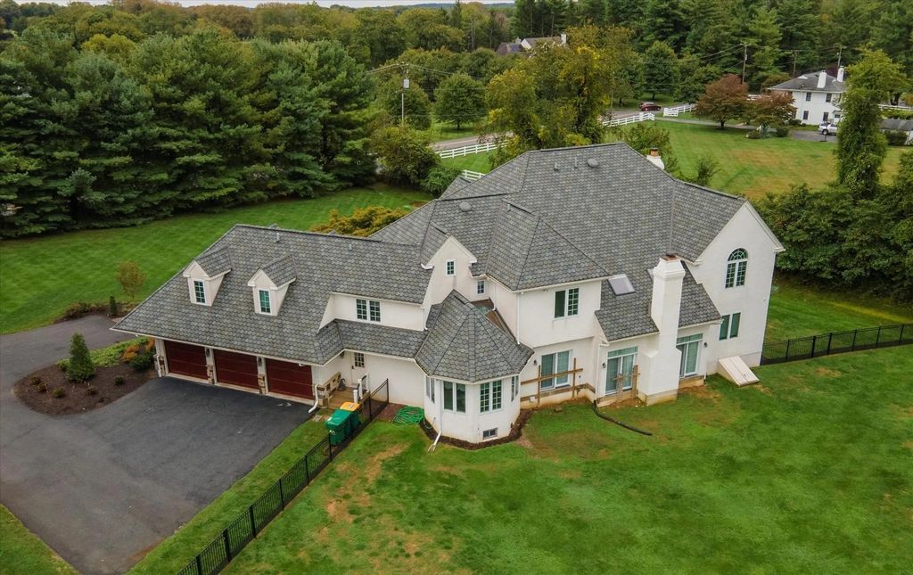 The Estate in West Chester is a luxurious home having countless amenities now available for sale. This home located at 140 Harvey Rd, West Chester, Pennsylvania; offering 06 bedrooms and 07 bathrooms with 6,028 square feet of living spaces.