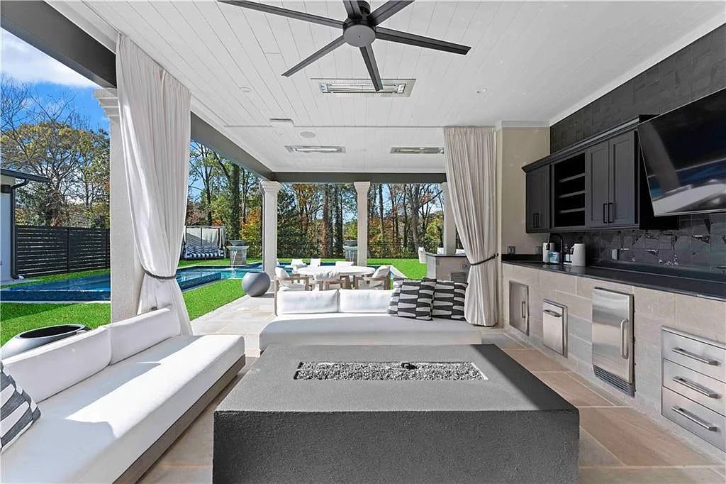 Extraordinarily Designed and Custom Built This Magnificent Modern Estate in Atlanta GA Lists for 45M 38