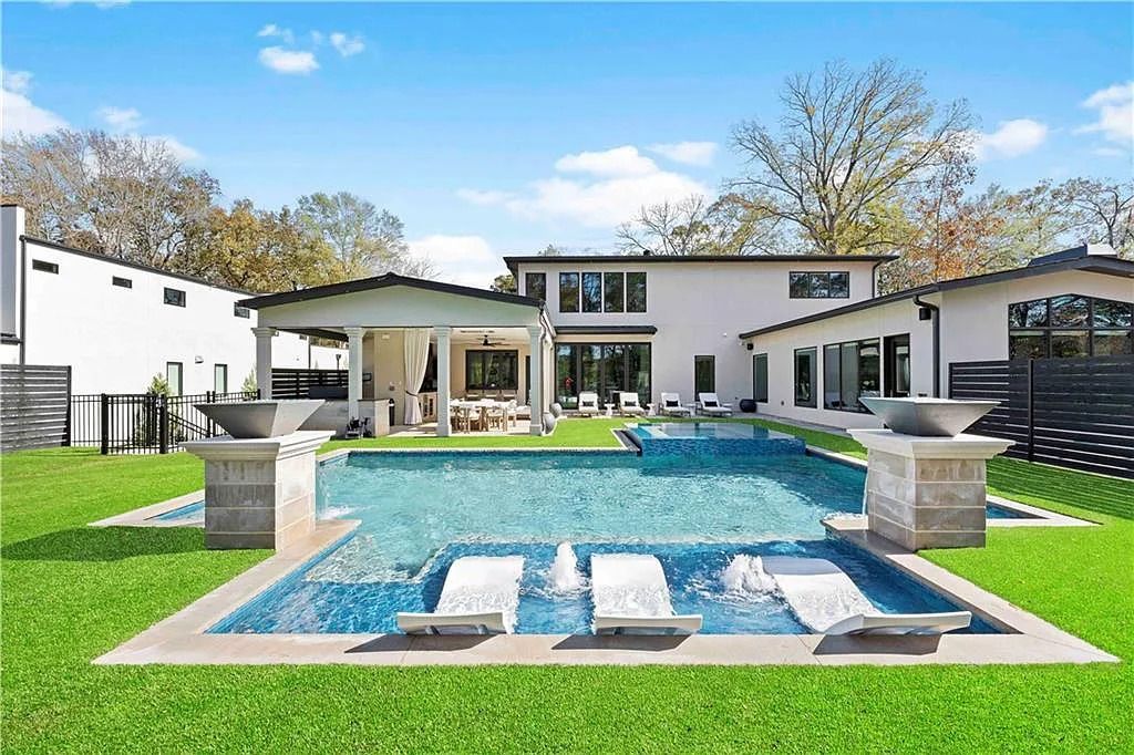 Extraordinarily Designed and Custom Built This Magnificent Modern Estate in Atlanta GA Lists for 45M 41