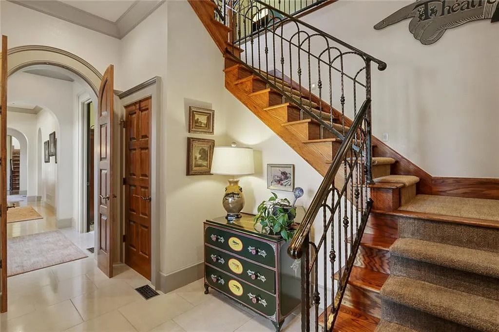 The Home in Kennesaw is the entertainers delight with large open spaces and a salt water pool with a connecting hot tub and wine cellar, now available for sale. This home located at 4235 Old Stilesboro Rd NW, Kennesaw, Georgia