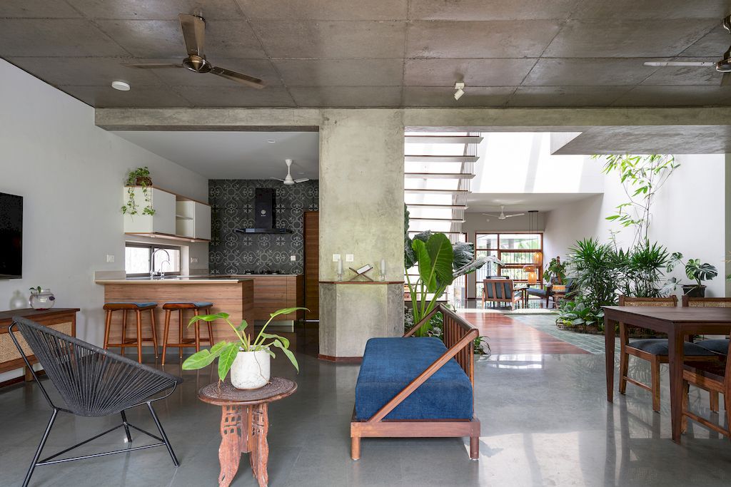 HAVEN Residence with Open Plan yet Ensure Privacy by VSP Architects