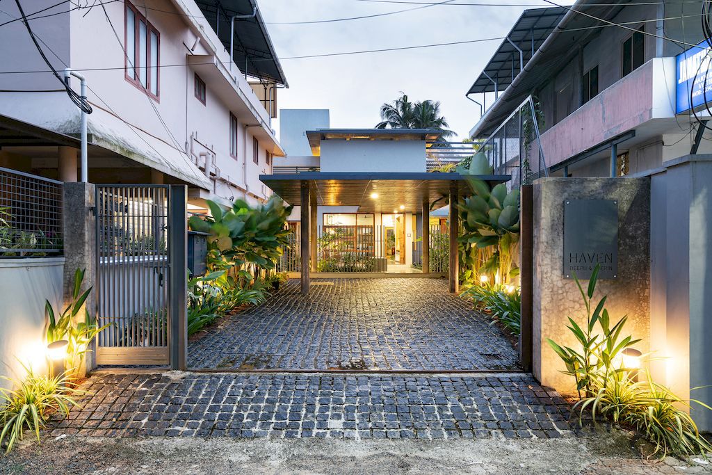 HAVEN Residence with Open Plan yet Ensure Privacy by VSP Architects