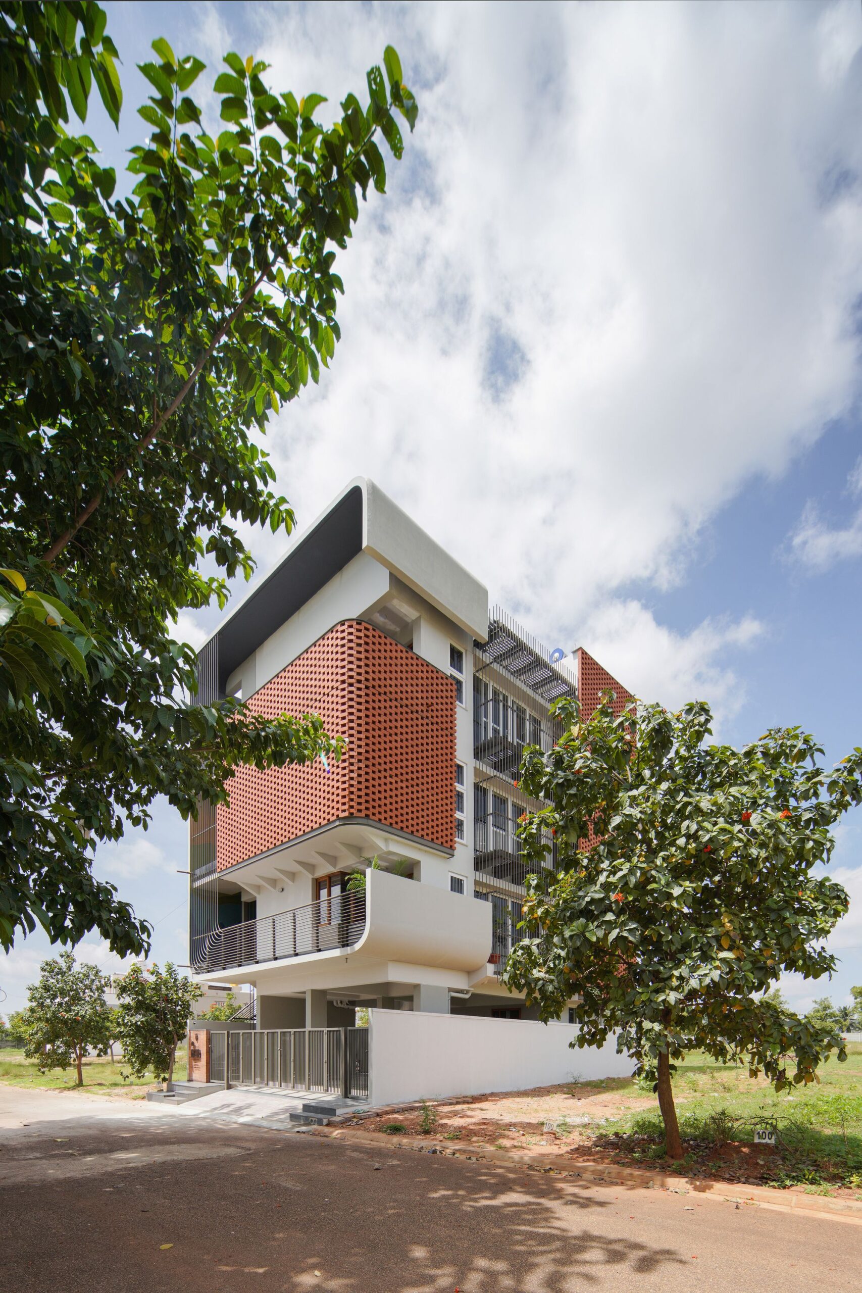 House Belaku with Impressive Ventilation Facade in India by House Belaku 12 House Belaku with Impressive Ventilation Facade in India by House Belaku