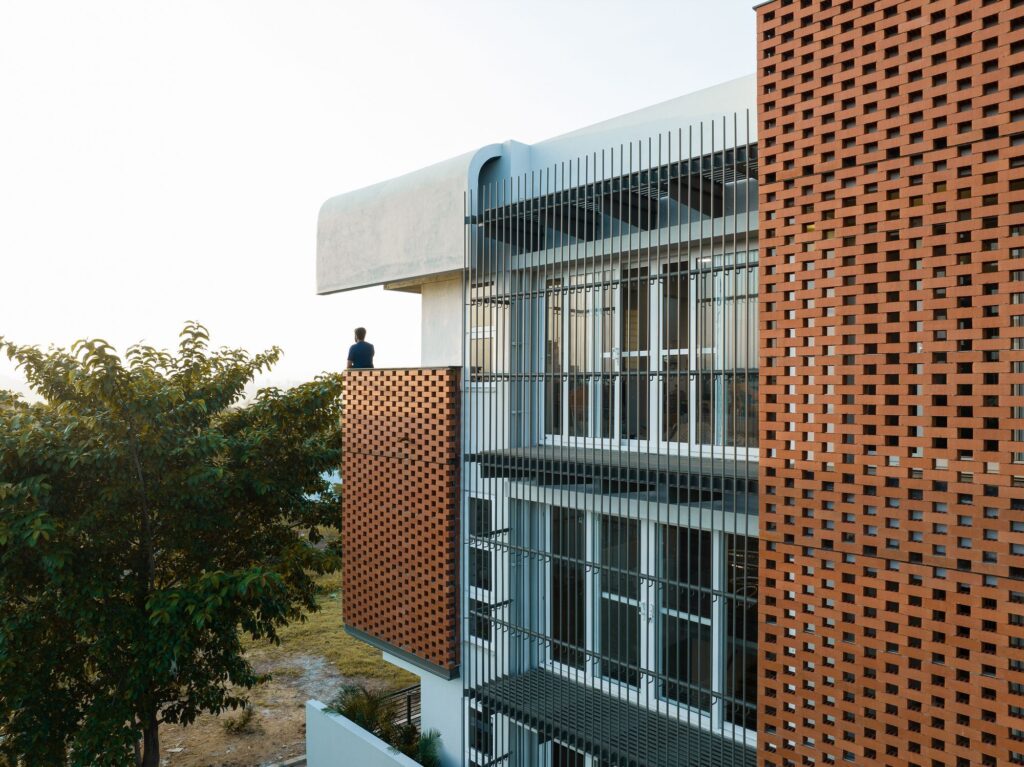 House Belaku with Impressive Ventilation Facade in India by House Belaku 9 House Belaku with Impressive Ventilation Facade in India by House Belaku