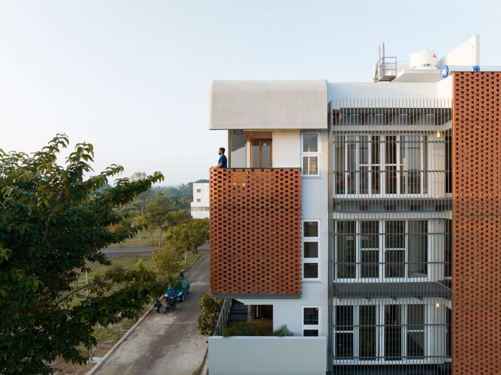 House Belaku with Impressive Ventilation Facade in India by House Belaku 1 House Belaku with Impressive Ventilation Facade in India by House Belaku