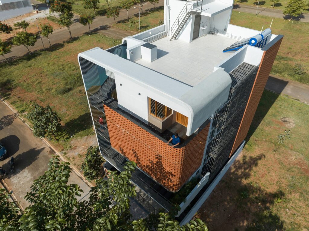 House Belaku with Impressive Ventilation Facade in India by House Belaku 4 House Belaku with Impressive Ventilation Facade in India by House Belaku 18