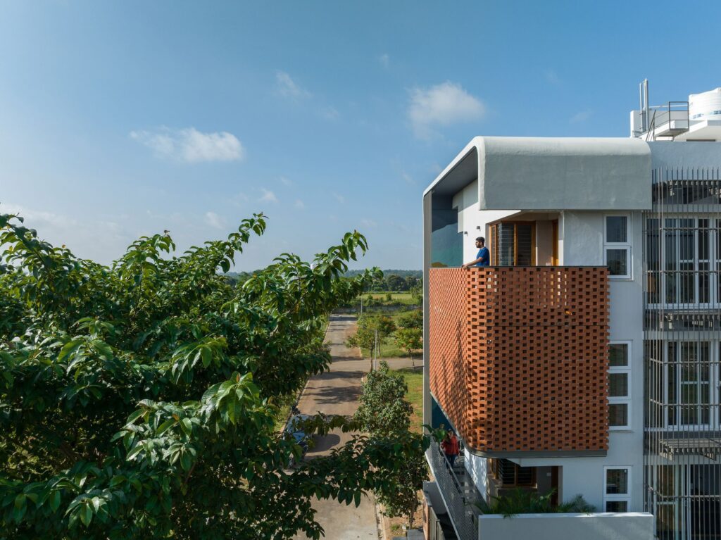 House Belaku with Impressive Ventilation Facade in India by House Belaku 5 House Belaku with Impressive Ventilation Facade in India by House Belaku