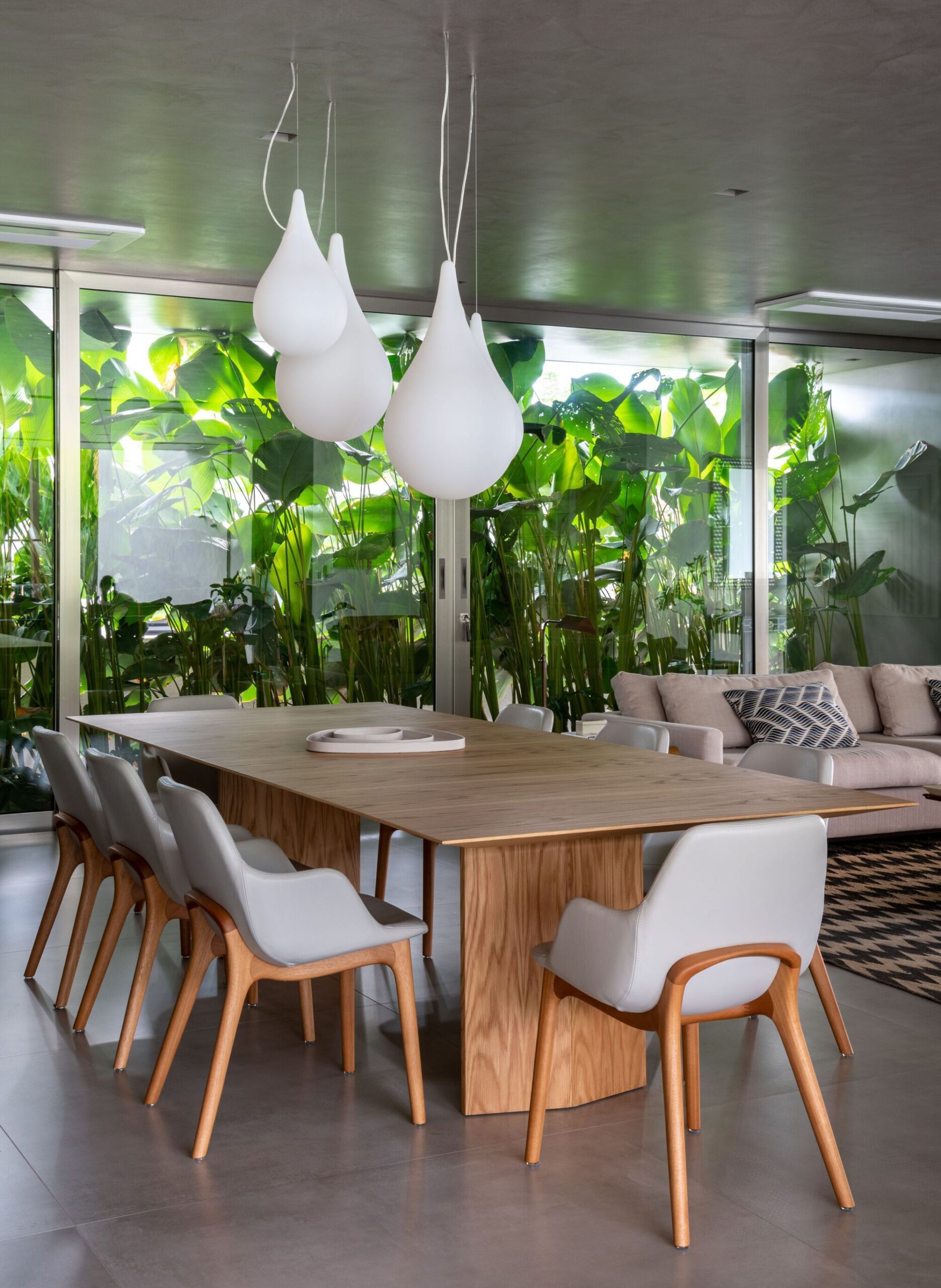 House H.L a Contemporary Open Home by Celso Laetano Arquitetura 9 scaled