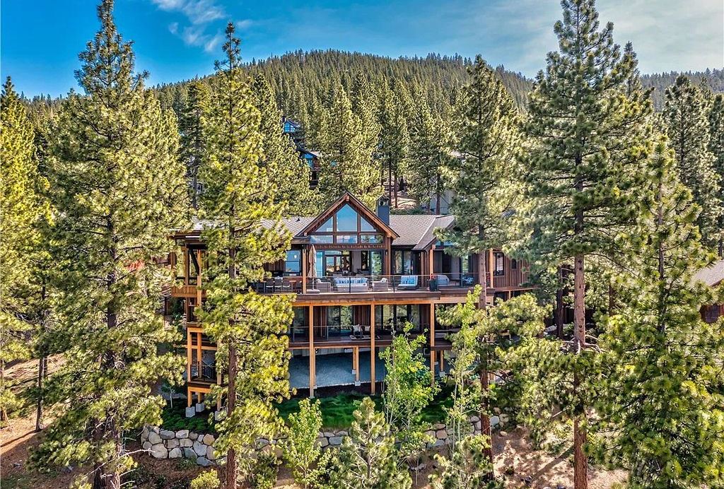 545 Eagle Drive, Incline Village, Nevada is a spectacular estate was meticulously crafted Susie Yanagi AIA design with high quality finish work including double quartzite kitchen islands, gated drive and interior paver heated courtyard.