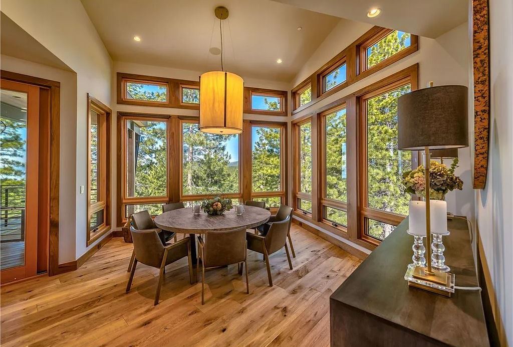 545 Eagle Drive, Incline Village, Nevada is a spectacular estate was meticulously crafted Susie Yanagi AIA design with high quality finish work including double quartzite kitchen islands, gated drive and interior paver heated courtyard.