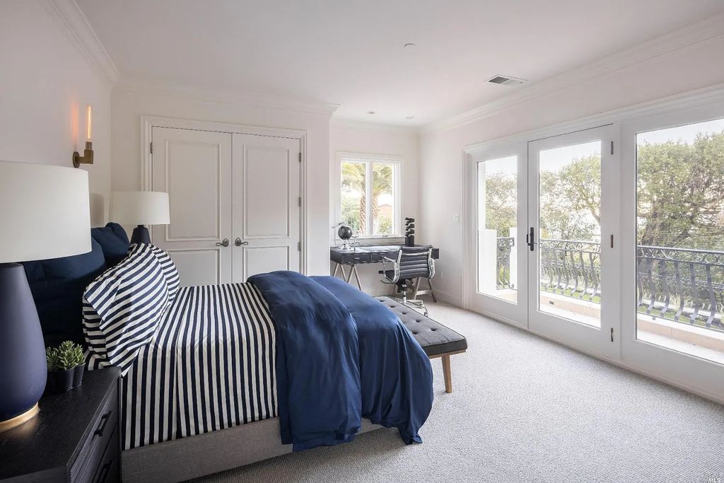 3650 Paradise Drive, Tiburon, California is a rare gem and architectural masterpiece just minutes from San Francisco, enjoying direct access to world-class outdoor activities, the estate offers Riviera living at its finest.