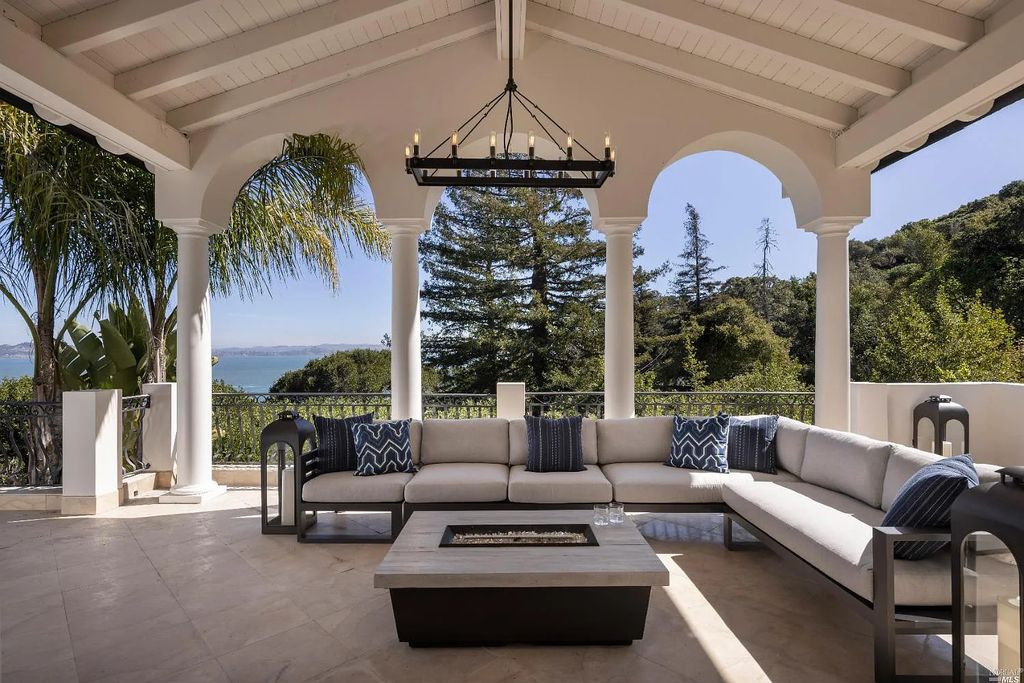 3650 Paradise Drive, Tiburon, California is a rare gem and architectural masterpiece just minutes from San Francisco, enjoying direct access to world-class outdoor activities, the estate offers Riviera living at its finest.