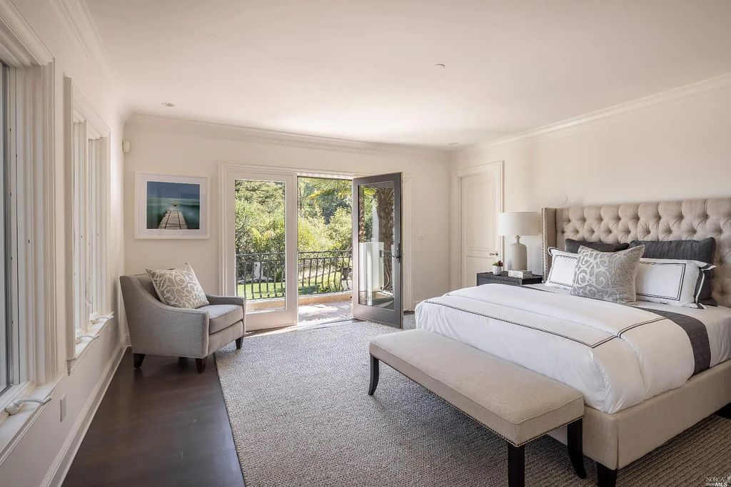 3650 Paradise Drive, Tiburon, California is a rare gem and architectural masterpiece just minutes from San Francisco, enjoying direct access to world-class outdoor activities, the estate offers Riviera living at its finest.