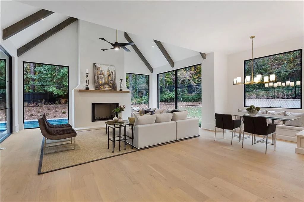 The Residence in Sandy Springs is an epitome of a well built luxury home with seamlessly transition from indoors to outdoors, now available for sale. This home located at 524 Carol Way, Sandy Springs, Georgia