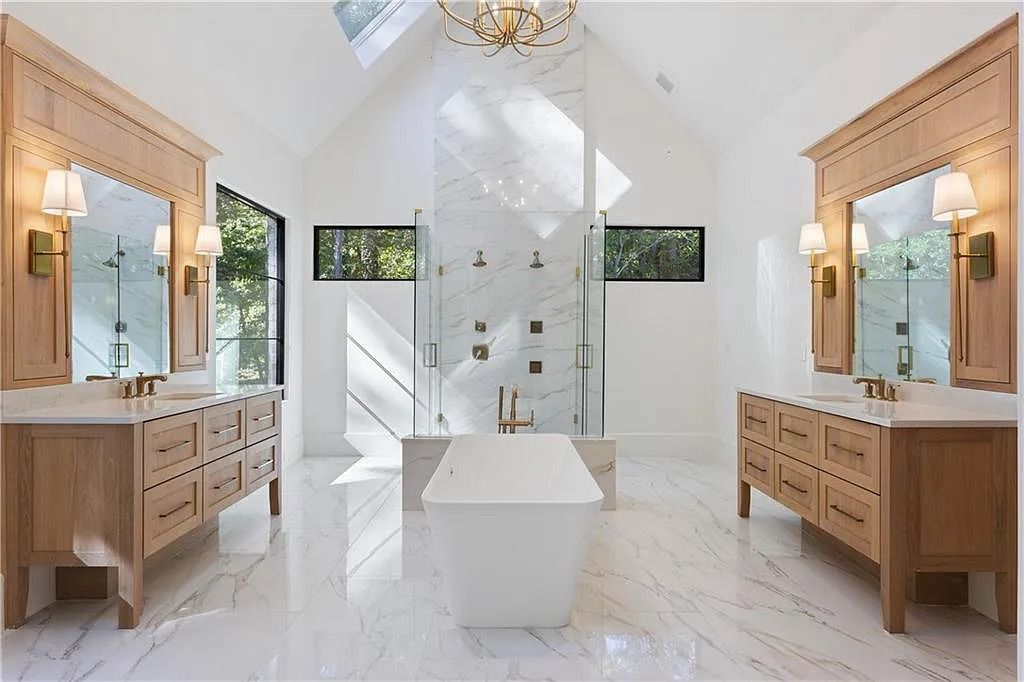 The Residence in Sandy Springs is an epitome of a well built luxury home with seamlessly transition from indoors to outdoors, now available for sale. This home located at 524 Carol Way, Sandy Springs, Georgia