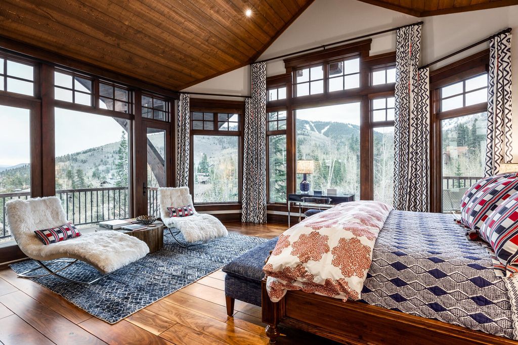 2338 W Red Pine Road, Park City, Utah is the most private residence within the community and the only home with truly panoramic views perched on the elevated upper-northwest corner of one of the most hidden yet convenient locations in Park City.