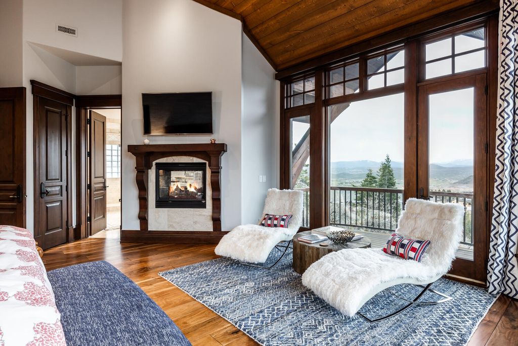 2338 W Red Pine Road, Park City, Utah is the most private residence within the community and the only home with truly panoramic views perched on the elevated upper-northwest corner of one of the most hidden yet convenient locations in Park City.