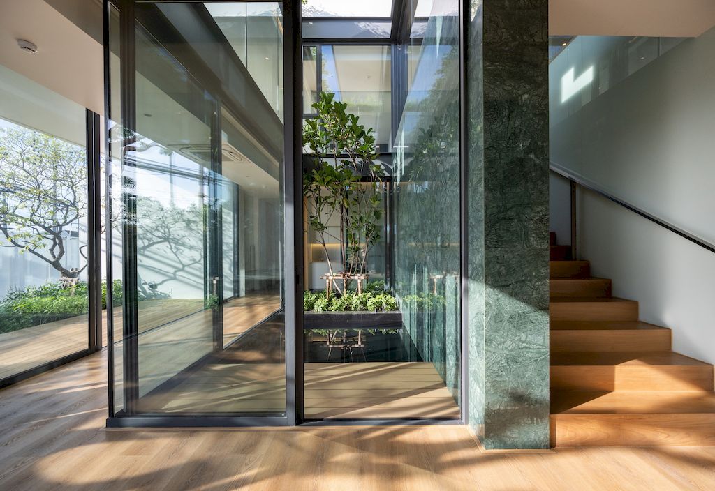 Residence Kongkaherb, Combination of Office & Home by V2in Architects